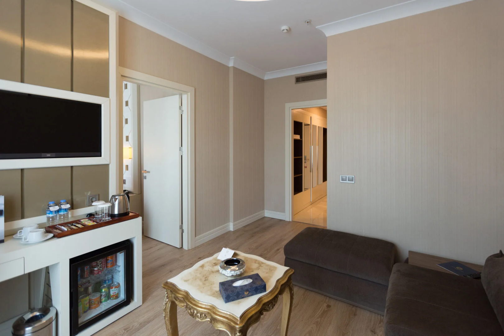The Grand Mira Hotel