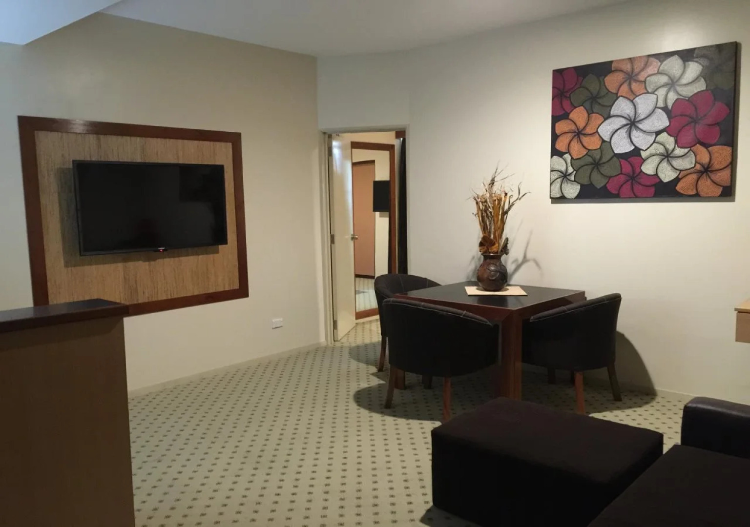 Victoria Palms Hotel