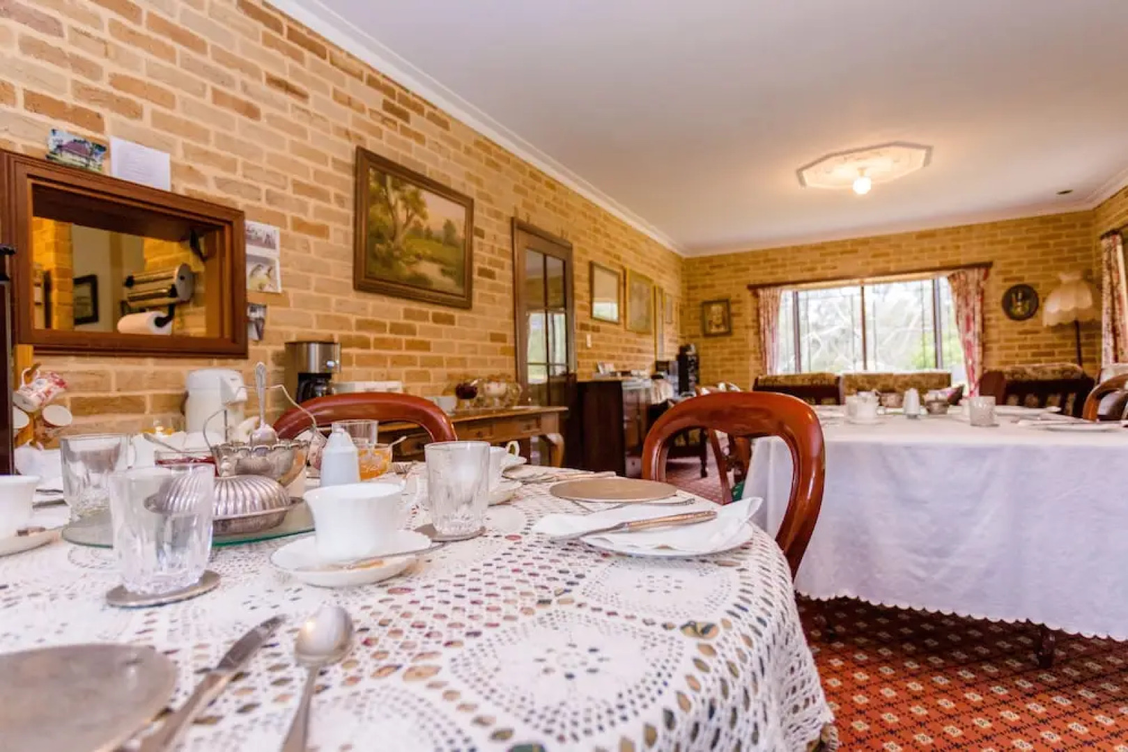 Albany's Big Grove Bed & Breakfast