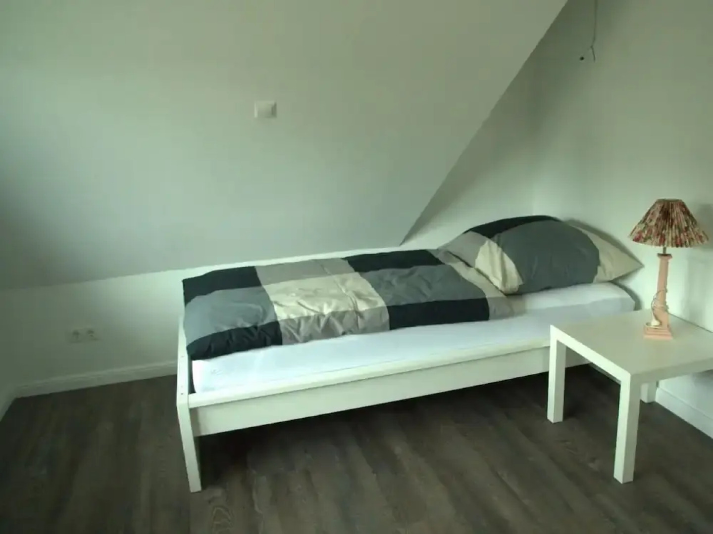 Schaal Lake Residence