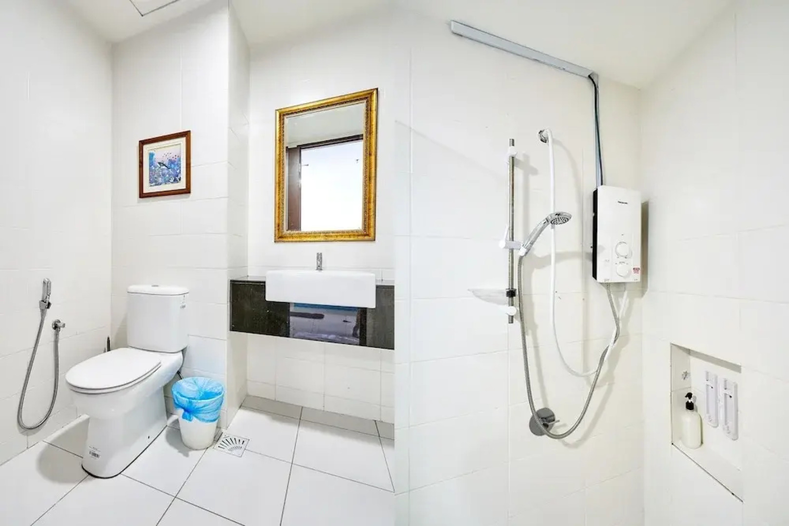 OYO Home 44001 Elegant Studio Setia Alam Trefoil