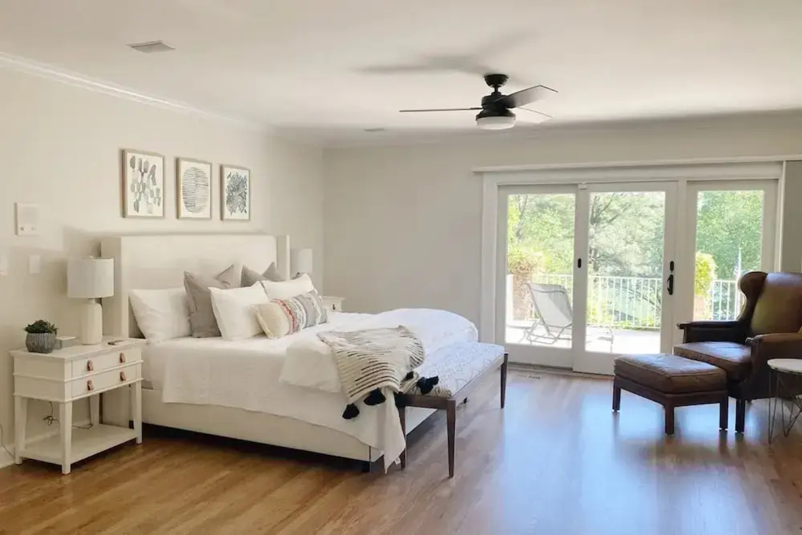 Shoreway Cove by Avantstay Waterfront Pool Dock