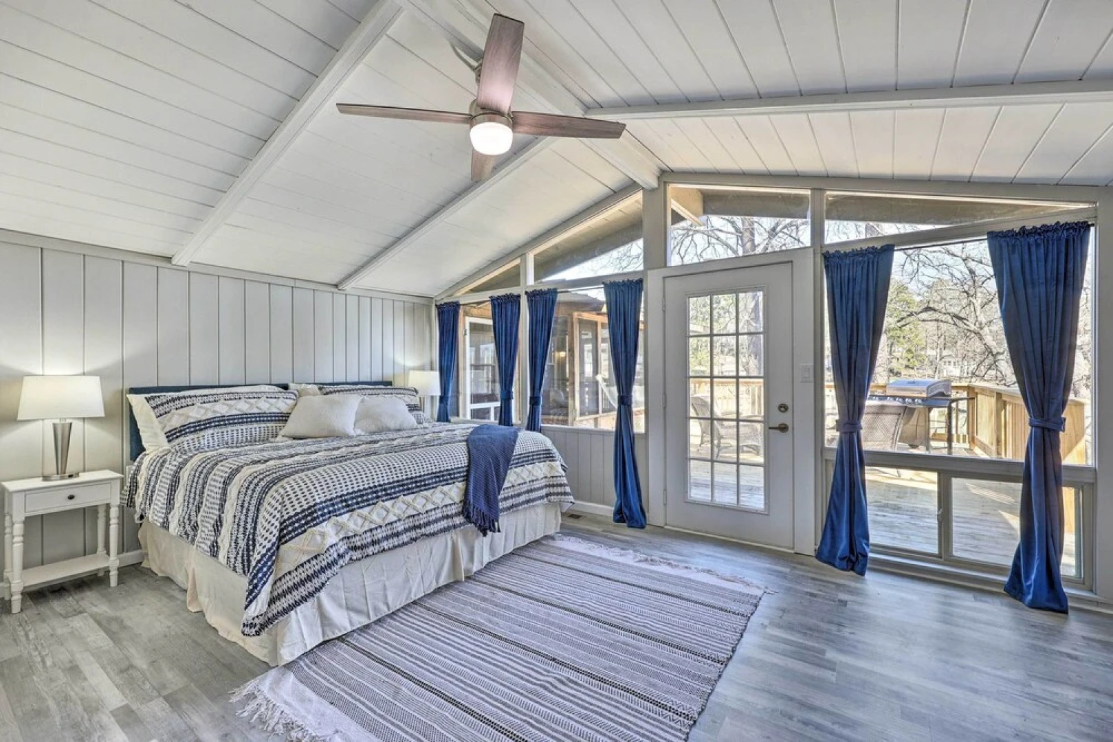 Private Dock & Deck: Lakefront Hot Springs Home!