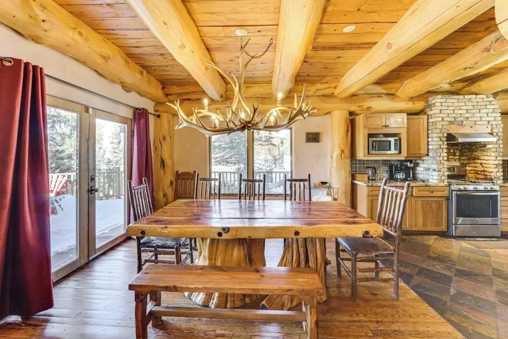 'burning Sky Lodge': Private Hot Tub & Ski-in/out