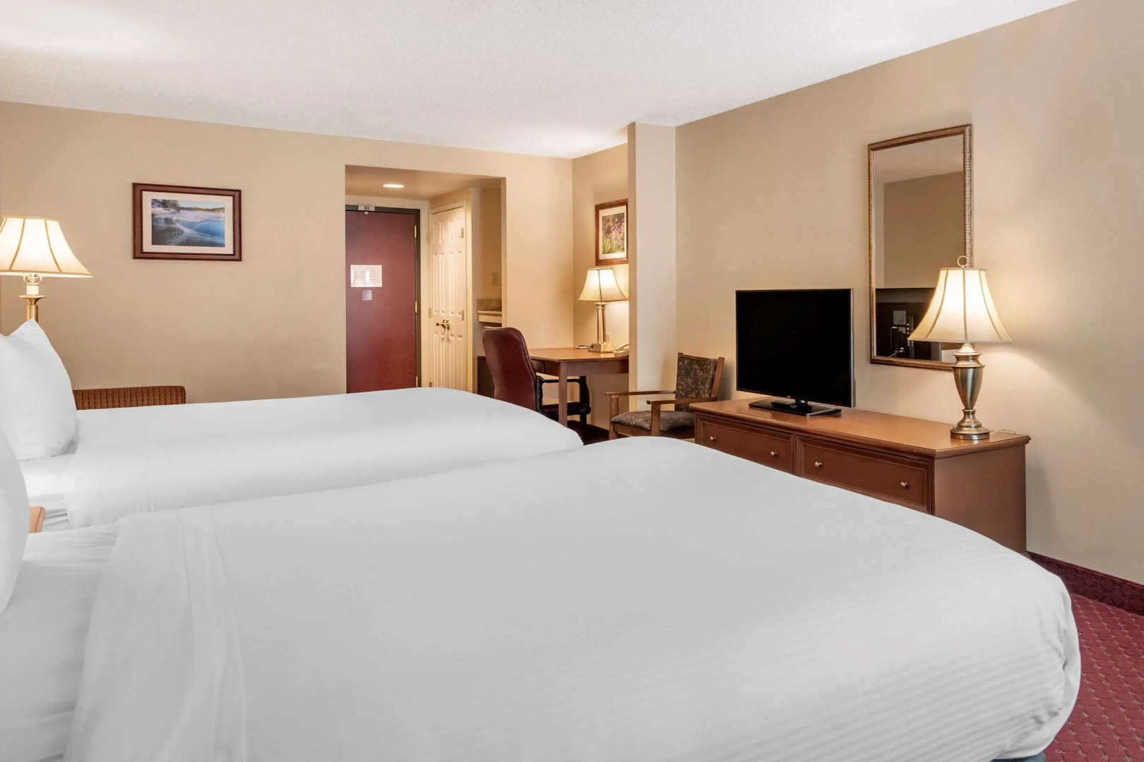 Comfort Inn & Suites Lake George