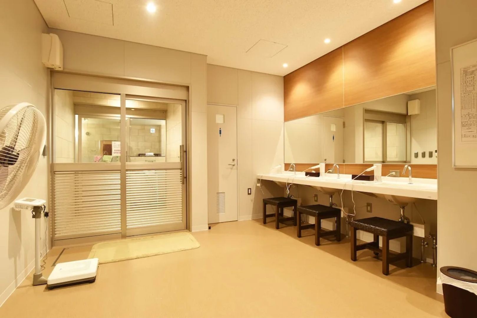 Nayoro Onsen Sunpillar