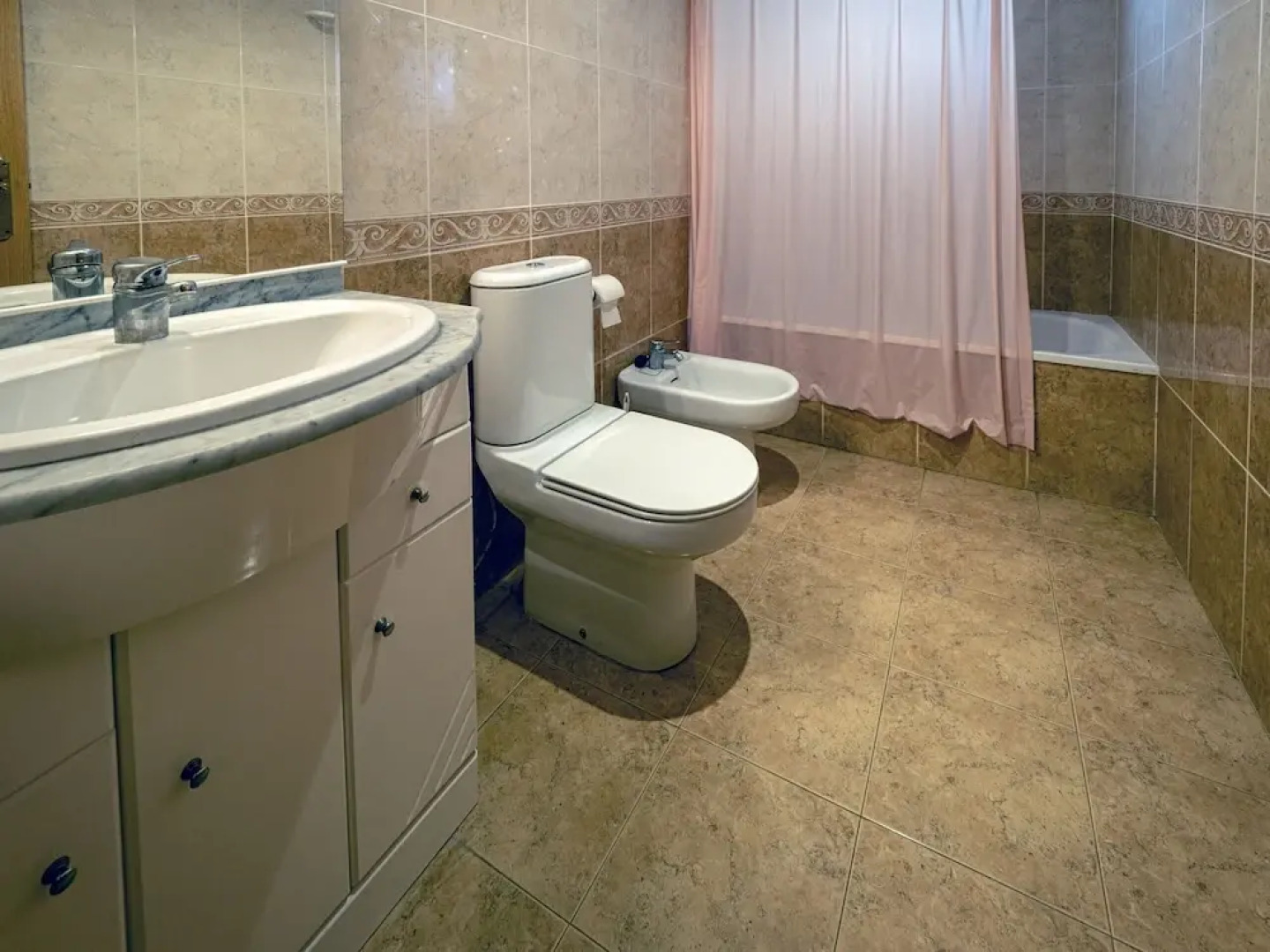 Dorasal Bl. A Esc. IV 1º Pta. 6