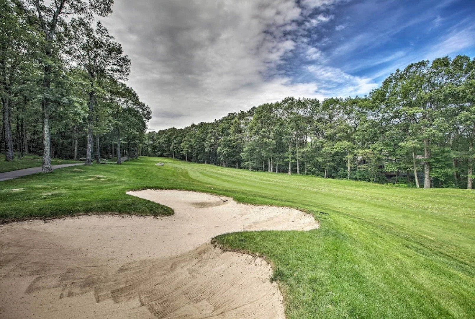 Wintergreen Resort Retreat: Ski, Hike, Golf!