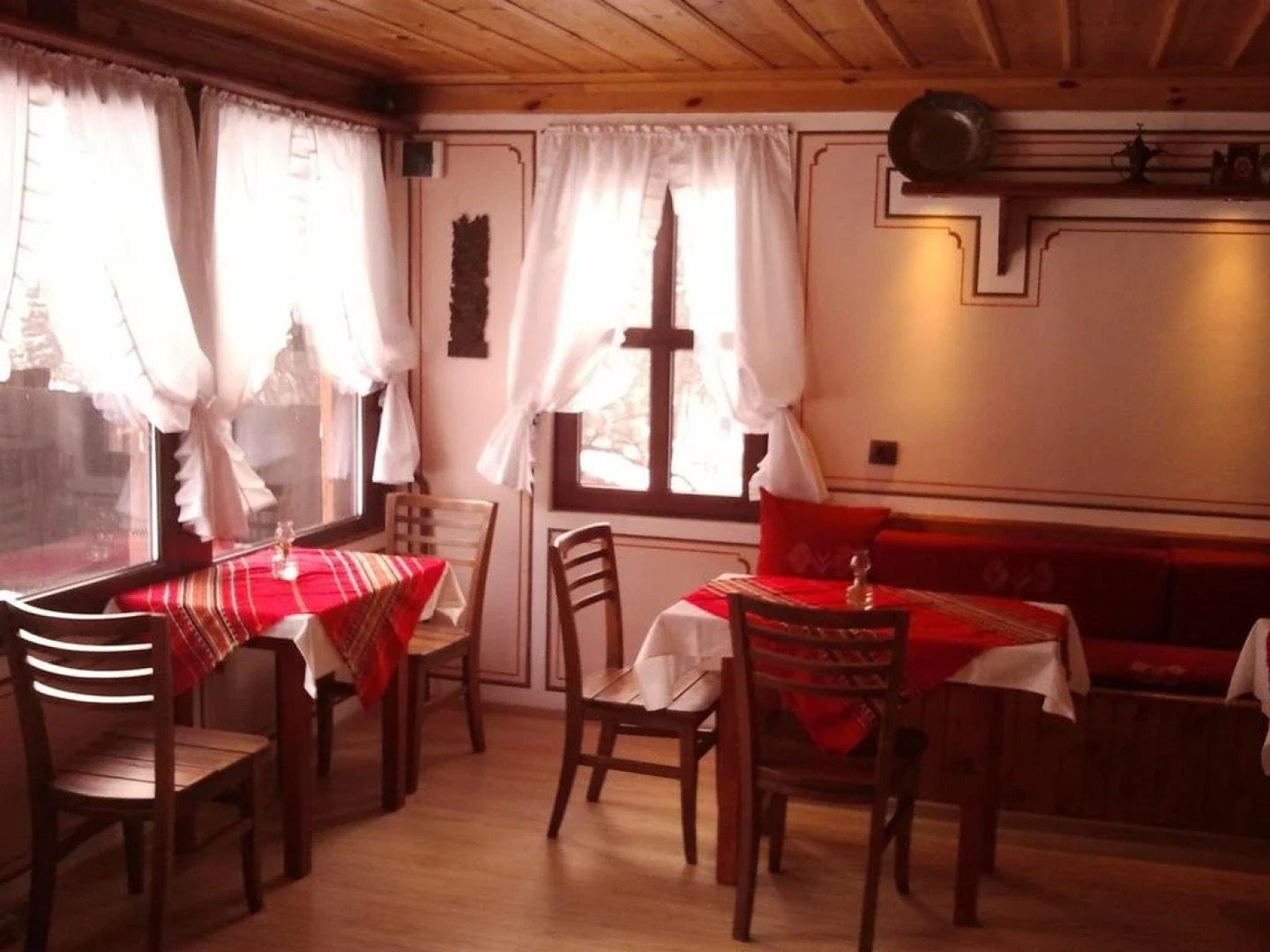 Trayanova Guest House