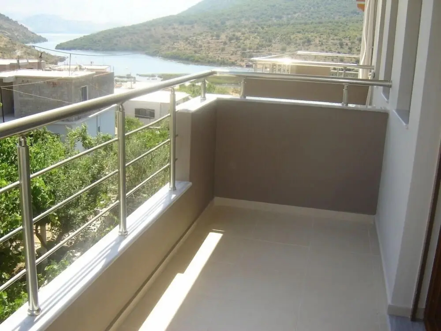 Ksamil Apartments