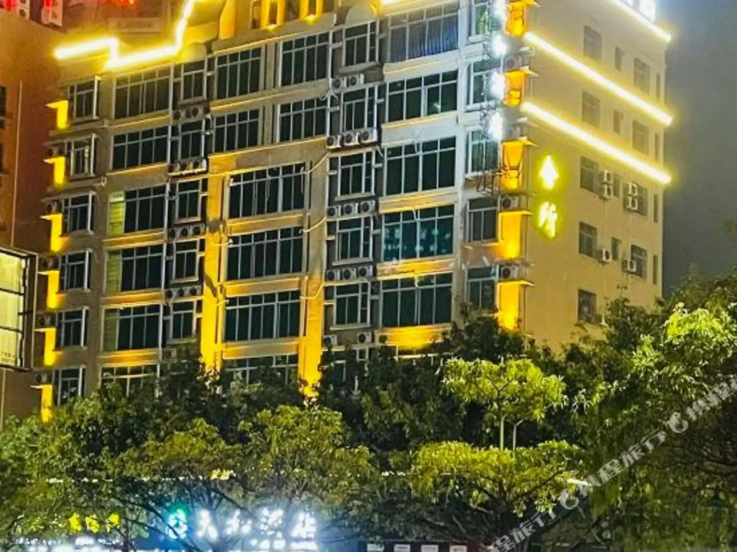 Tianhe Business Hotel