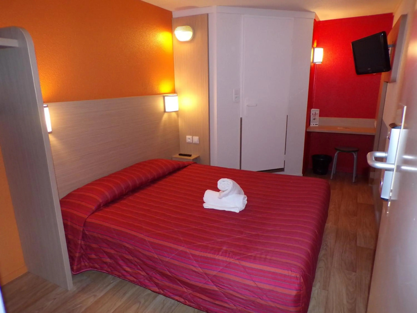 Premiere Classe Cambrai - Proville