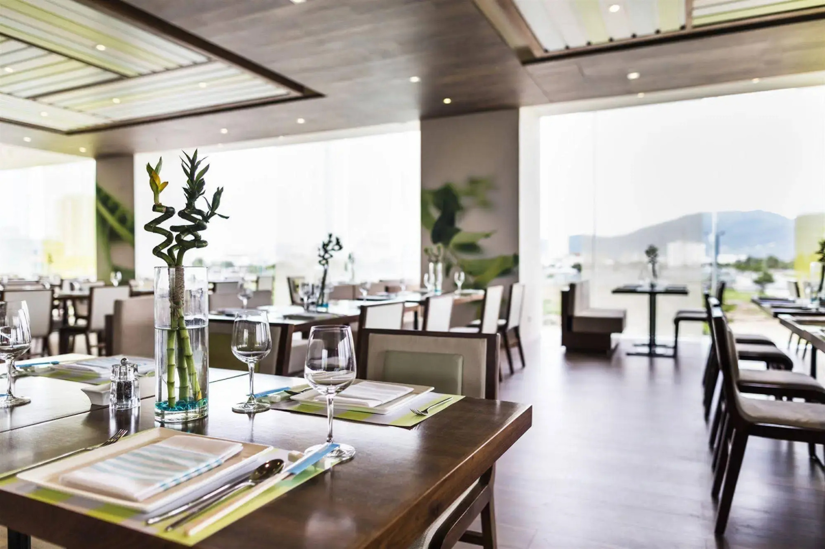 A La Carte Da Nang Beach