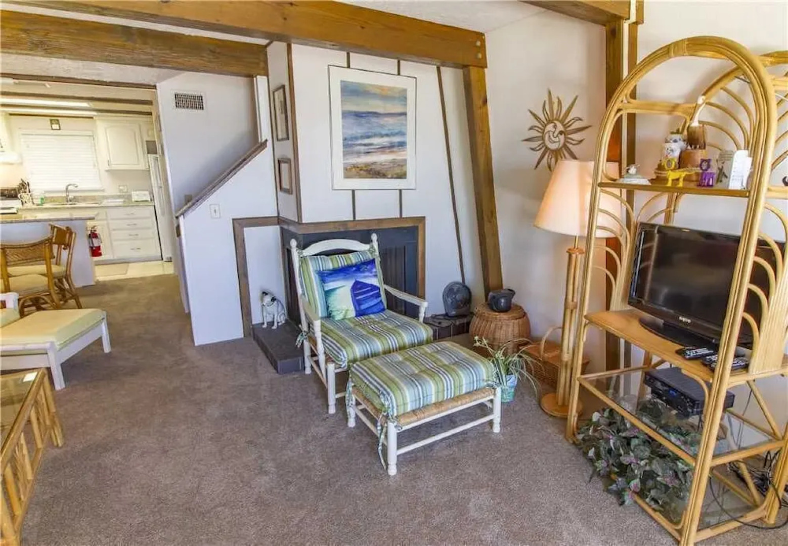 Oasis Beach House, 2 Bedrooms, Sleeps 6, Beach Front, HDTV, WiFi