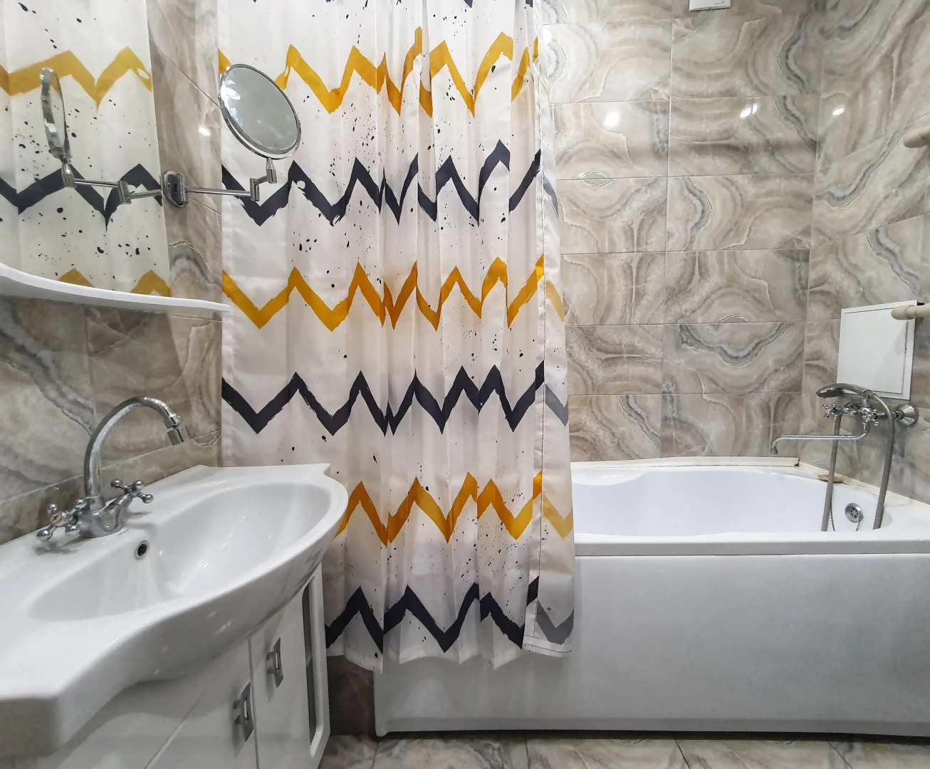 Bestflat (Бестфлэт) на Есенина