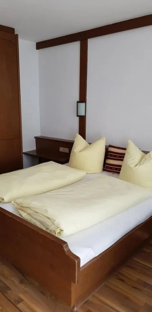 Tiroler Landgasthaus Besenkammerl