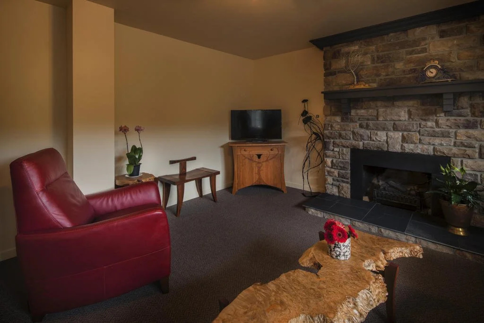 A Boutique Artful Suite