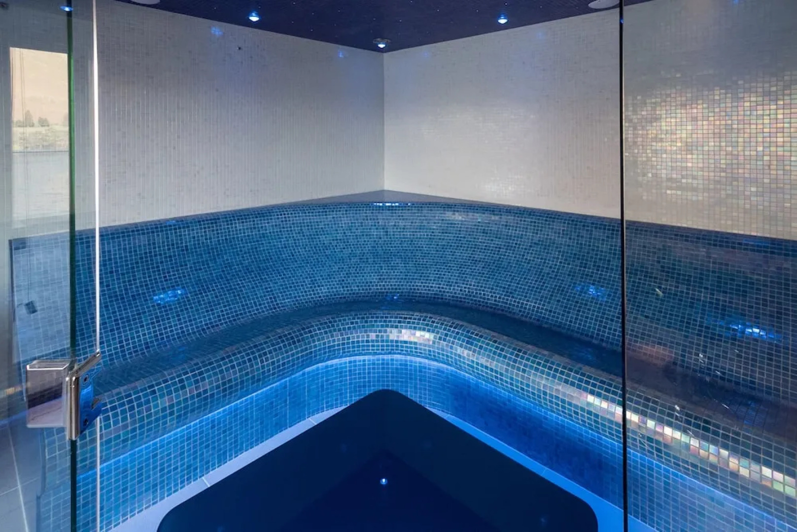 Waternook Lakeside Accommodation