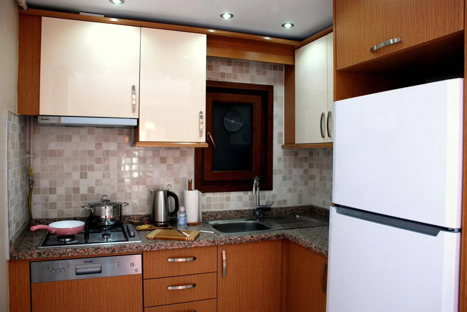 Homelike Residence