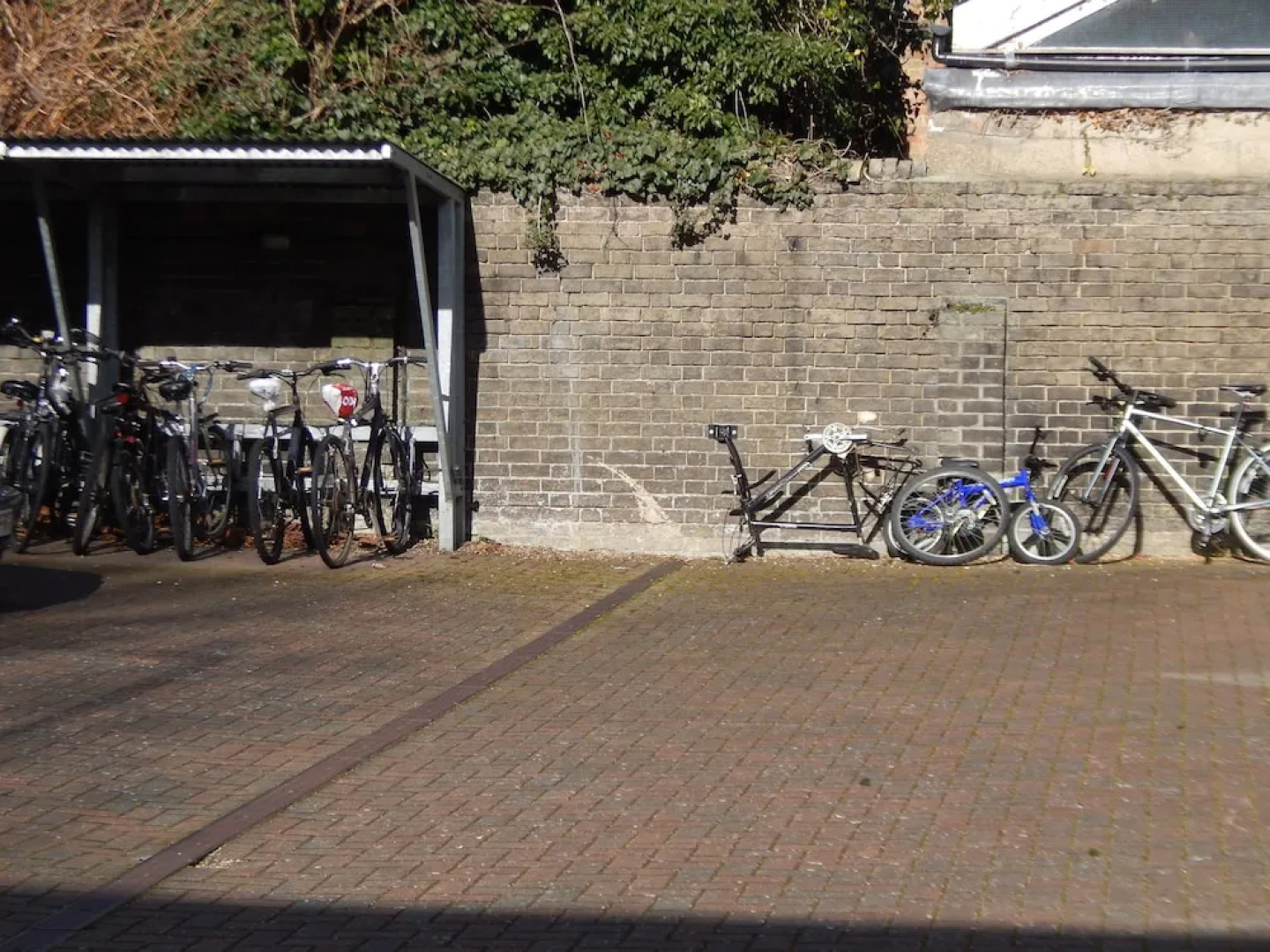 River Court Apartments LETS