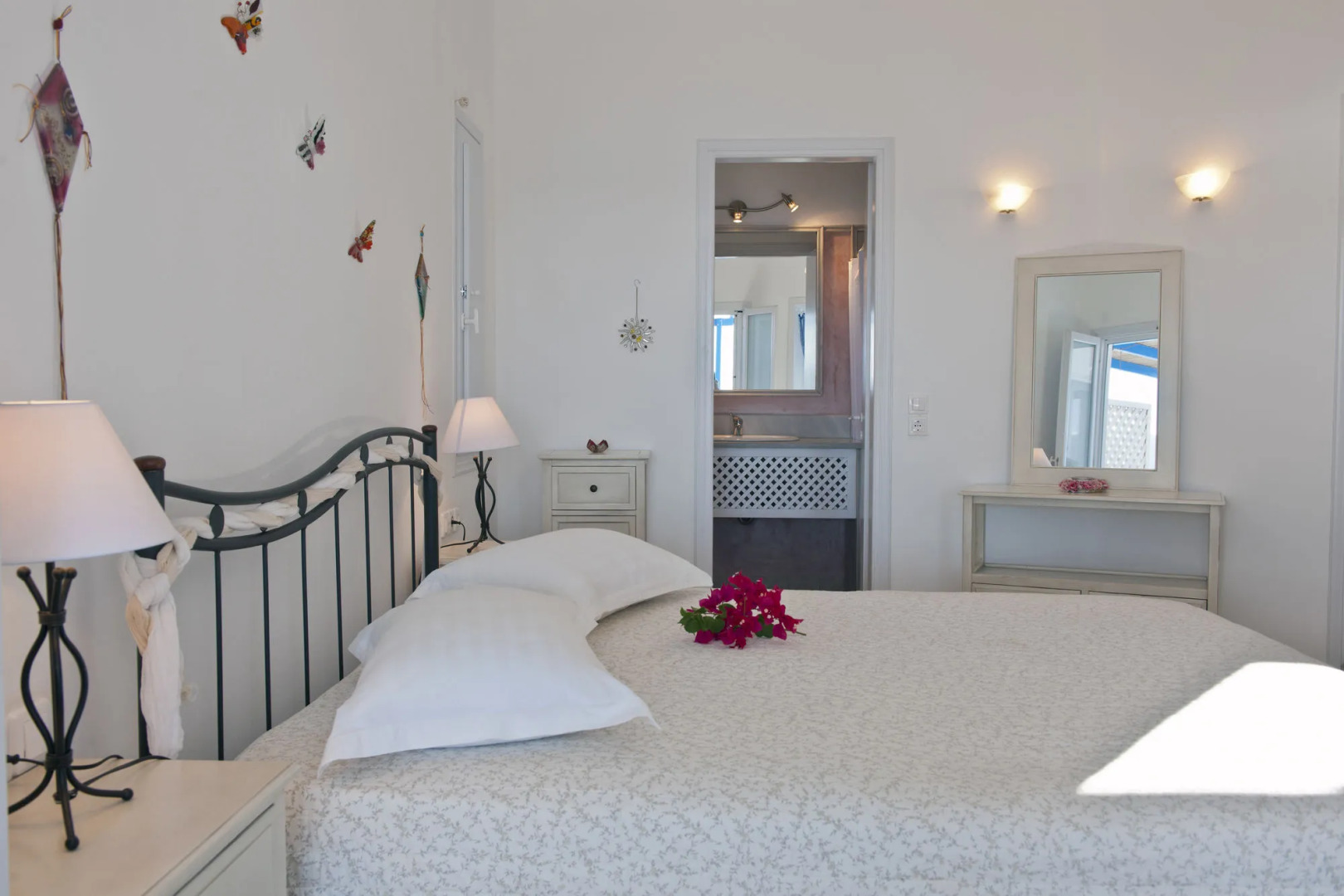 Blue Dolphin Antiparos Villas and Suites