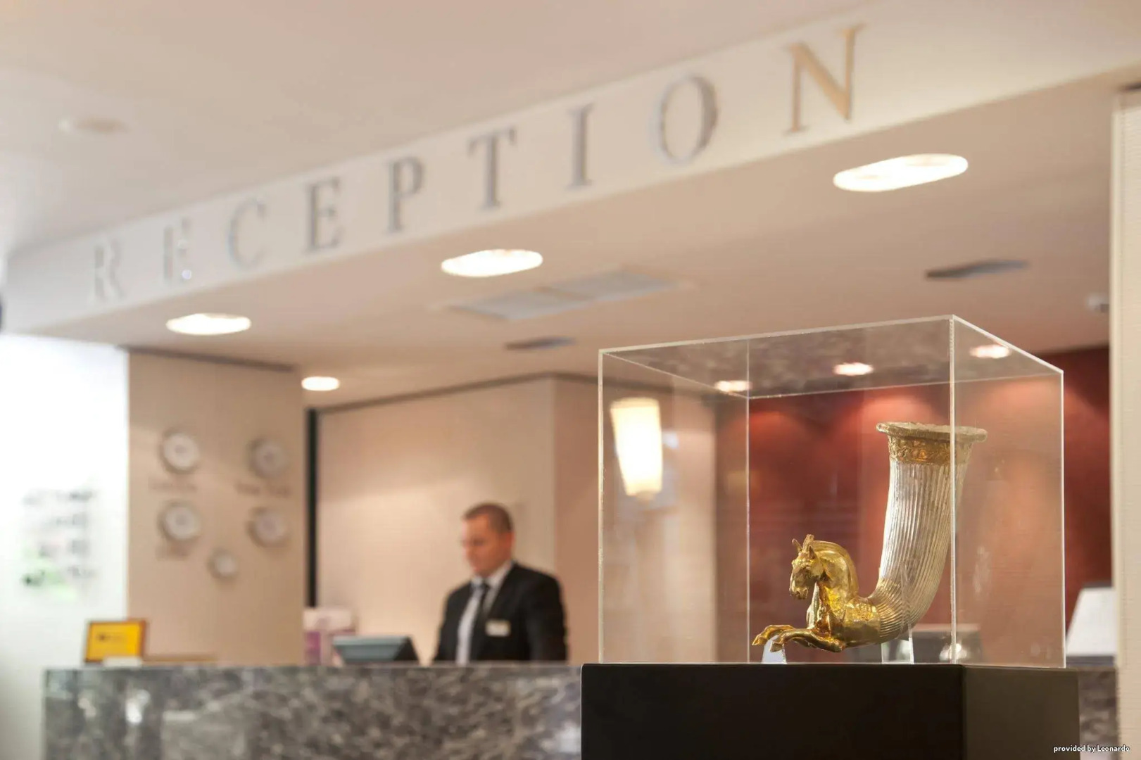 Rosslyn Thracia Hotel