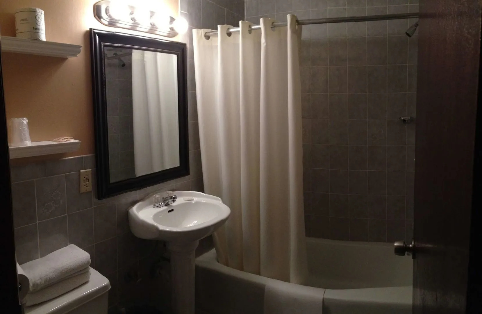 Moonlite Motel Niagara Falls