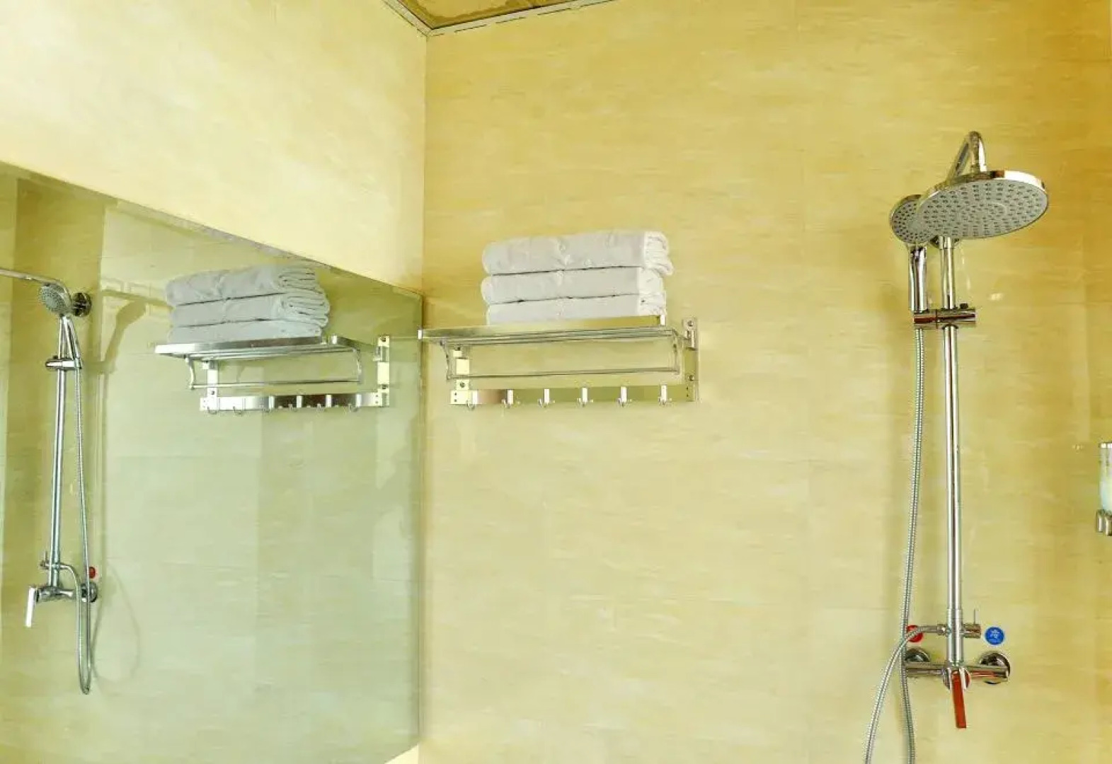 Lingshi Jinjiang Express Hotel