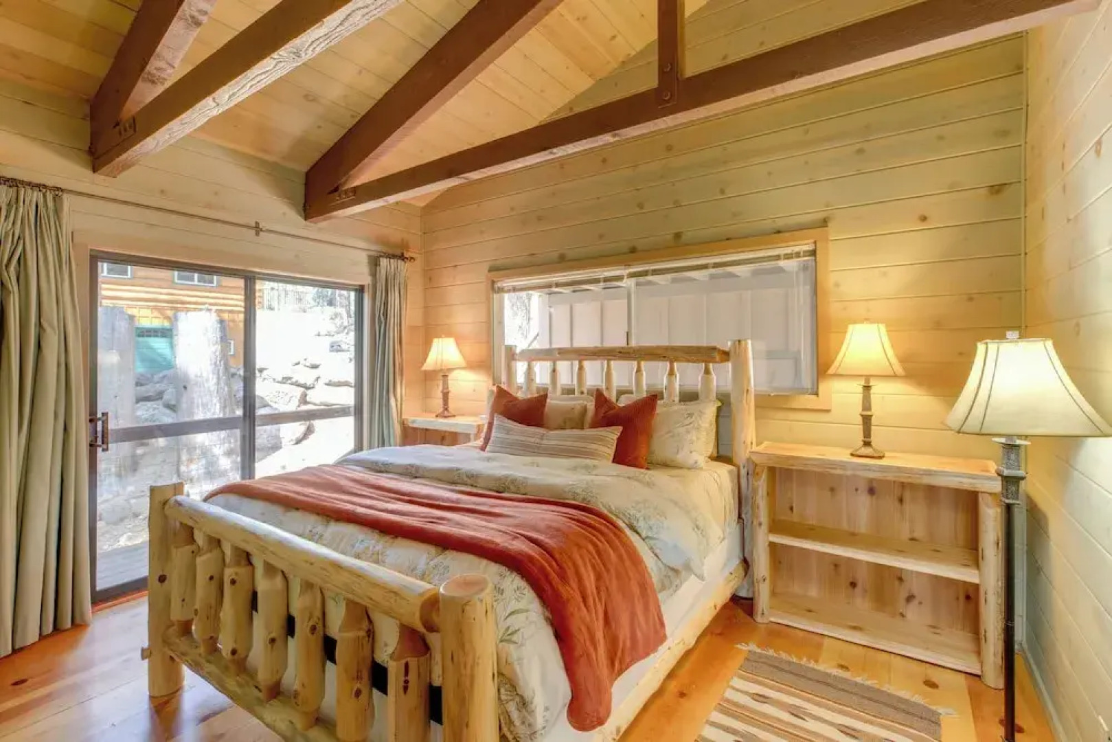 1 Mi to Beach & Golf Course! Lake Almanor Cabin