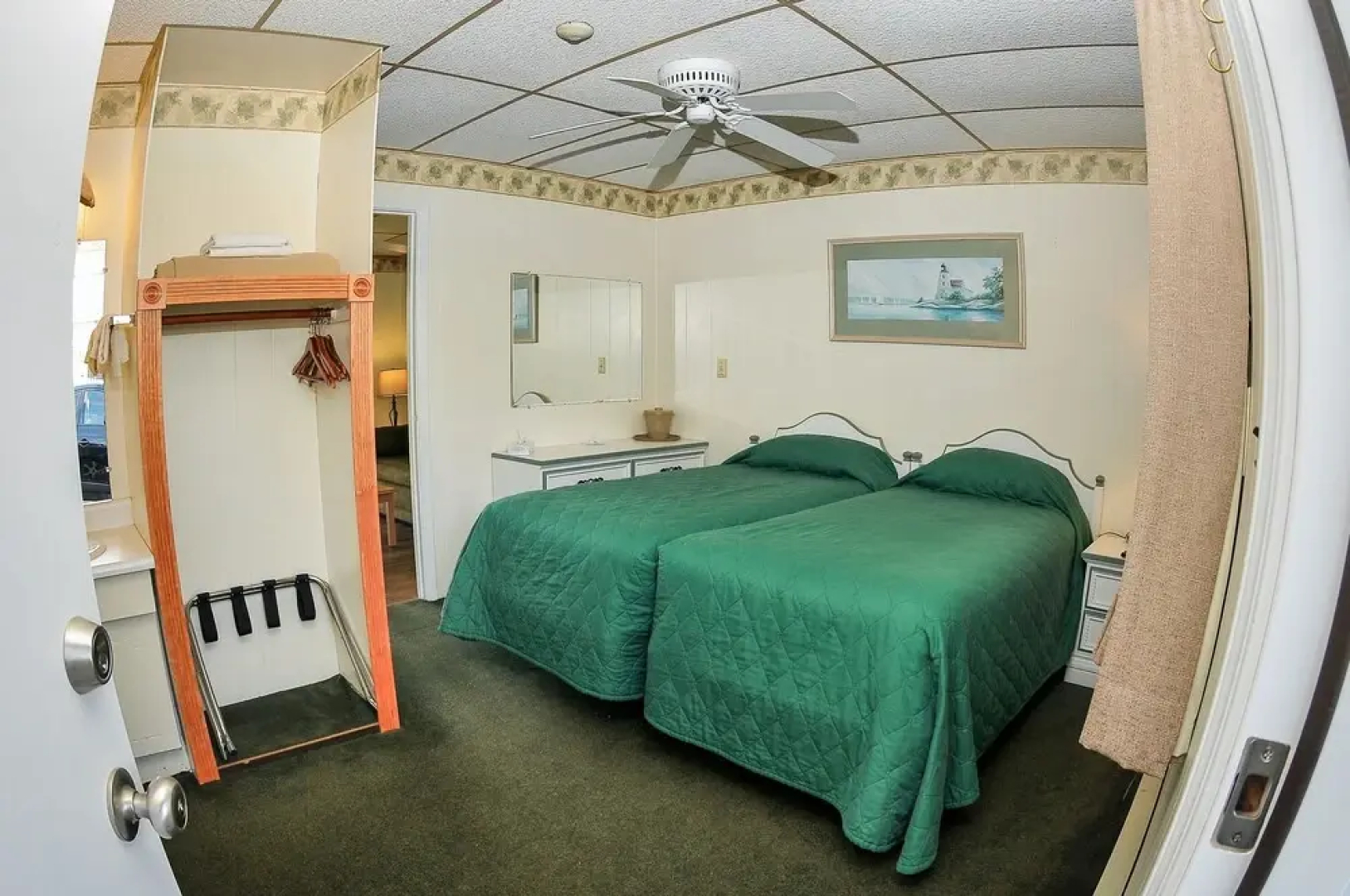 Friendship Oceanfront Suites