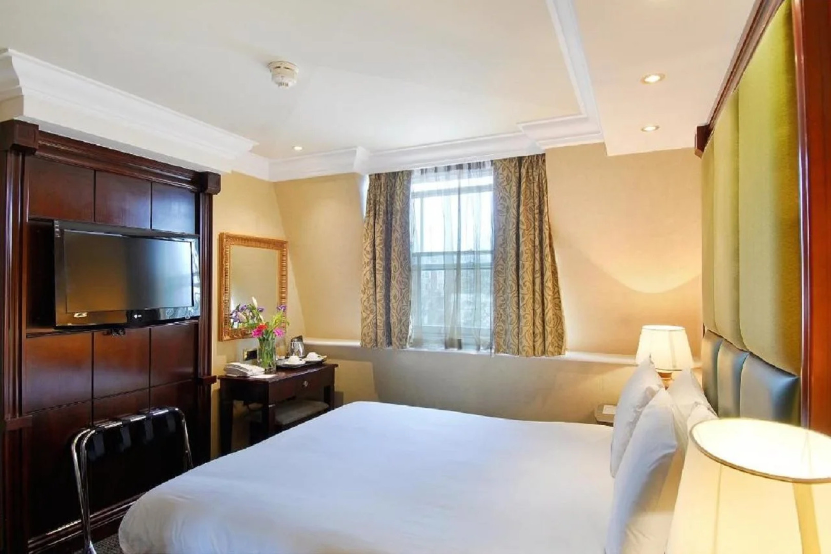 Hyde Park International