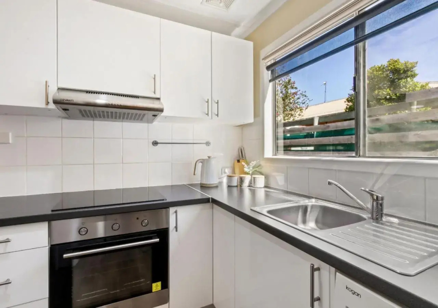 Metung Akora 2Bdrm Apartment 1 - Pets & Boats welcome! Close to Town, Free Wifi & Netflix