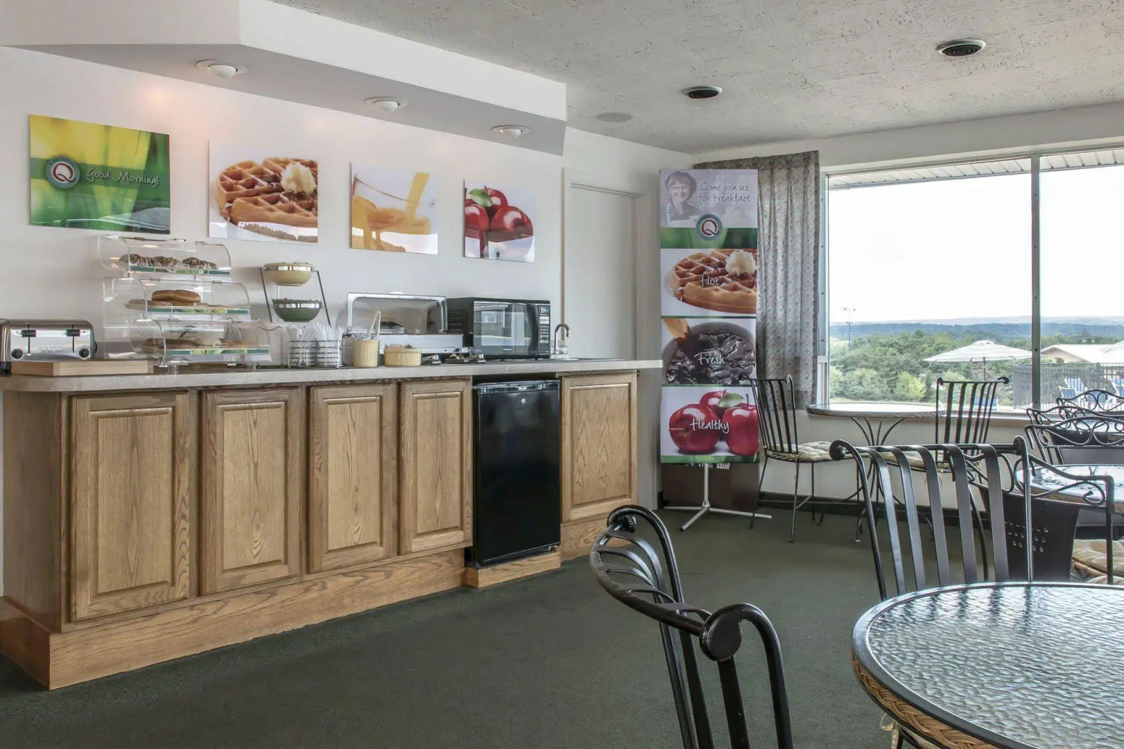 Quality Inn Breeze Manor