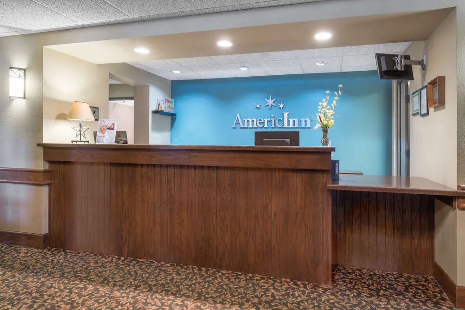 AmericInn Lodge & Suites Green Bay East