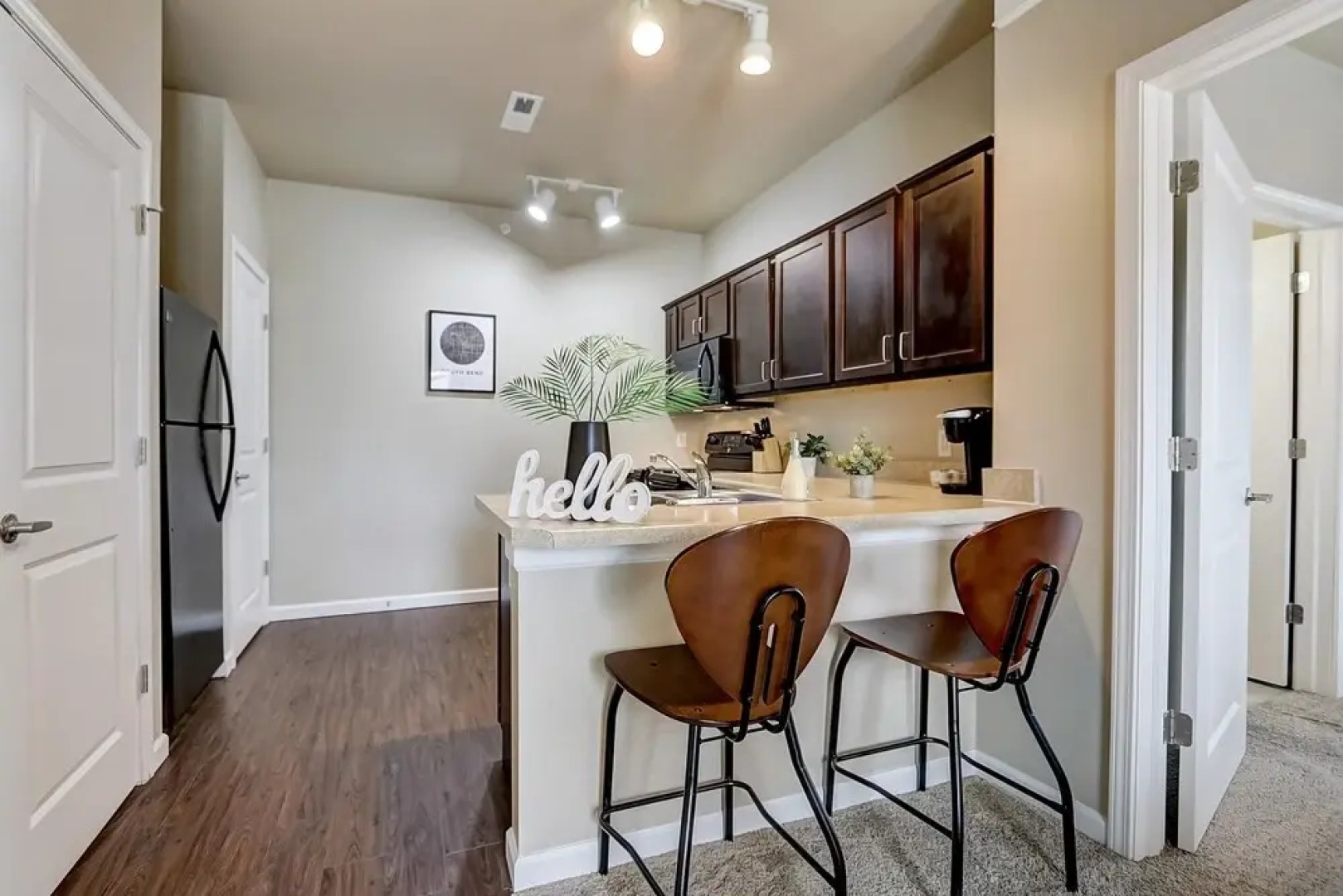 FRONTDESK University Edge Notre Dame Apts South Bend