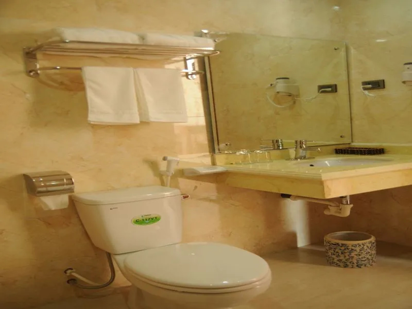 Phoenix 3 International Hotel