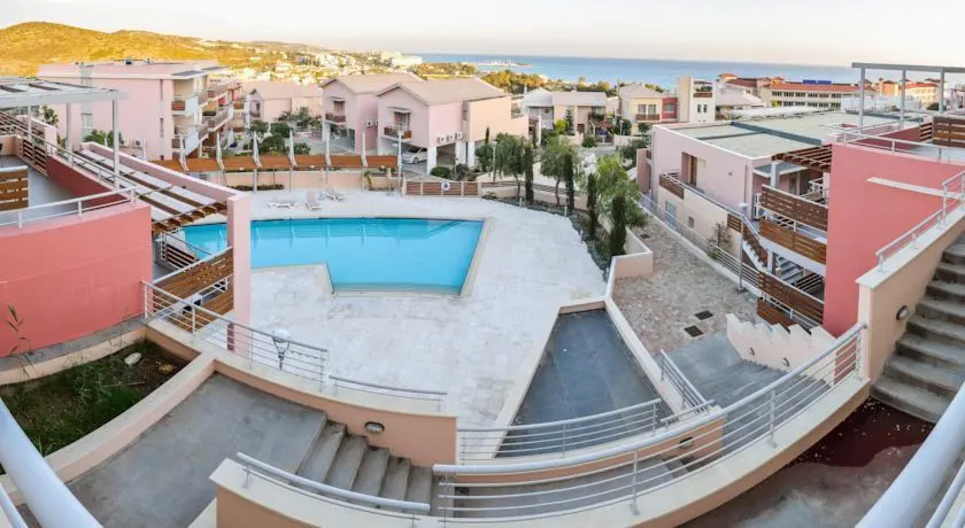 Likehome Amathusa Coastal Heights Holiday Accommodation