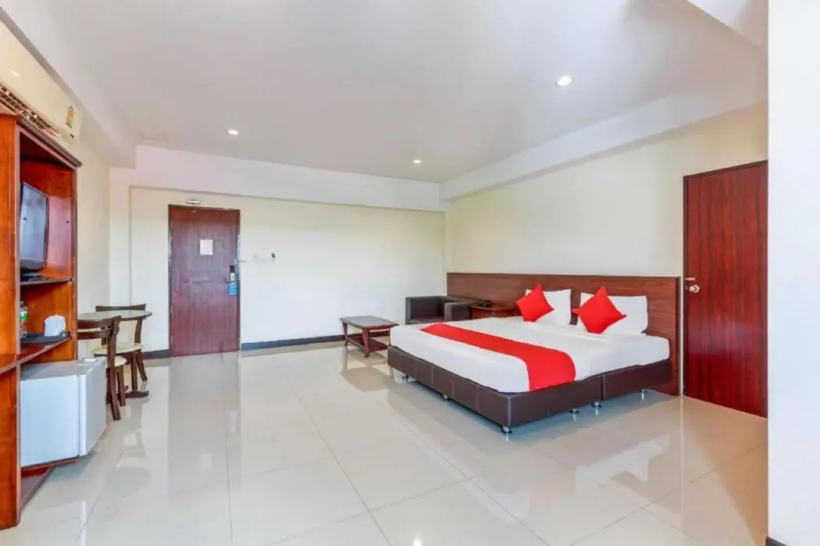 V.Resotel Hotel