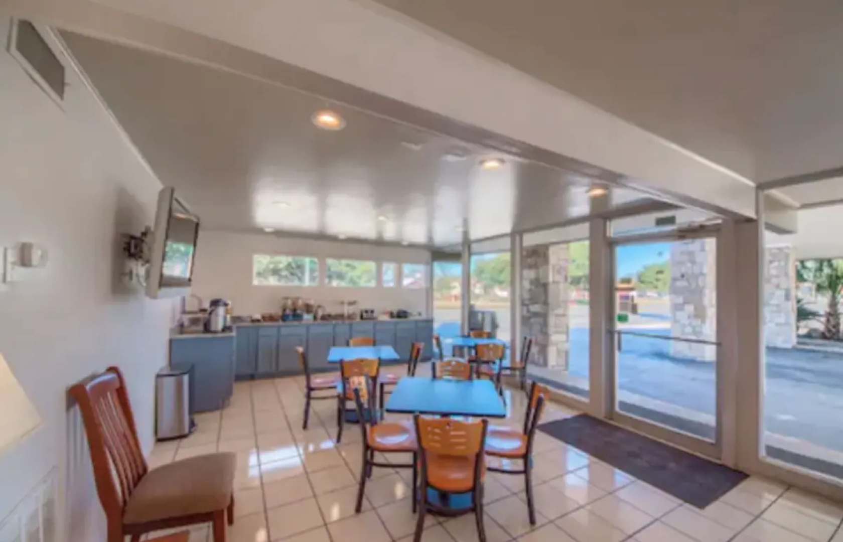 Americas Best Value Inn Uvalde
