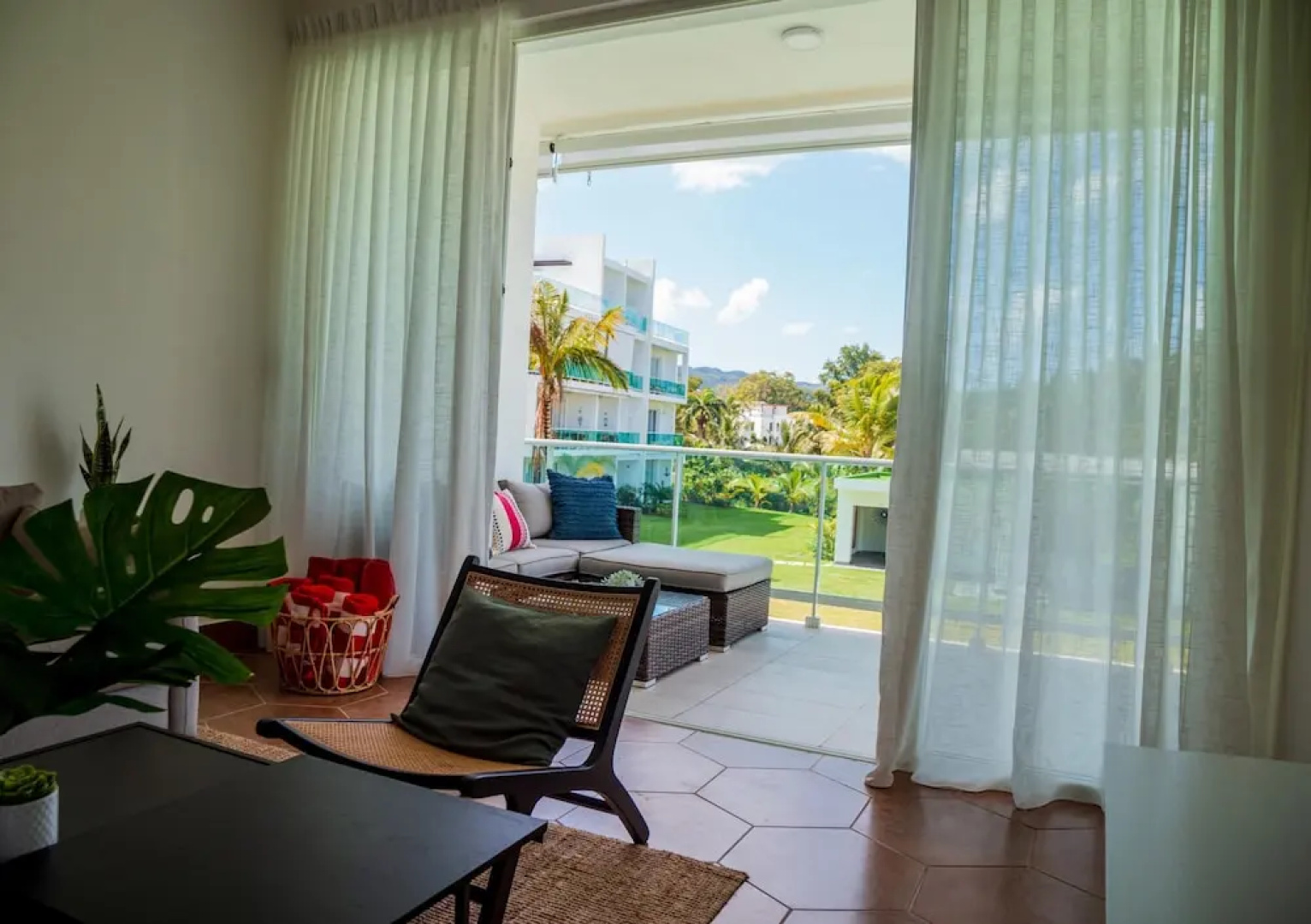 Playa Bonita Apartment at Lake View 32B