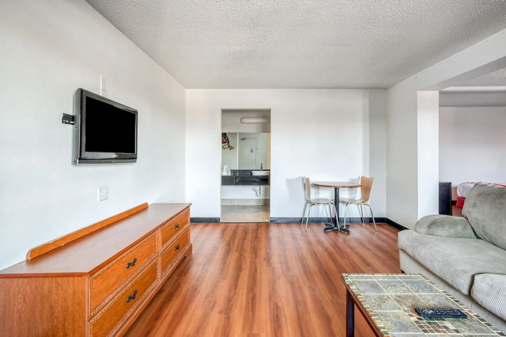 Super 8 - North Lima OH