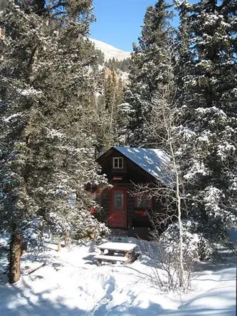 Pioneer Guest Cabins