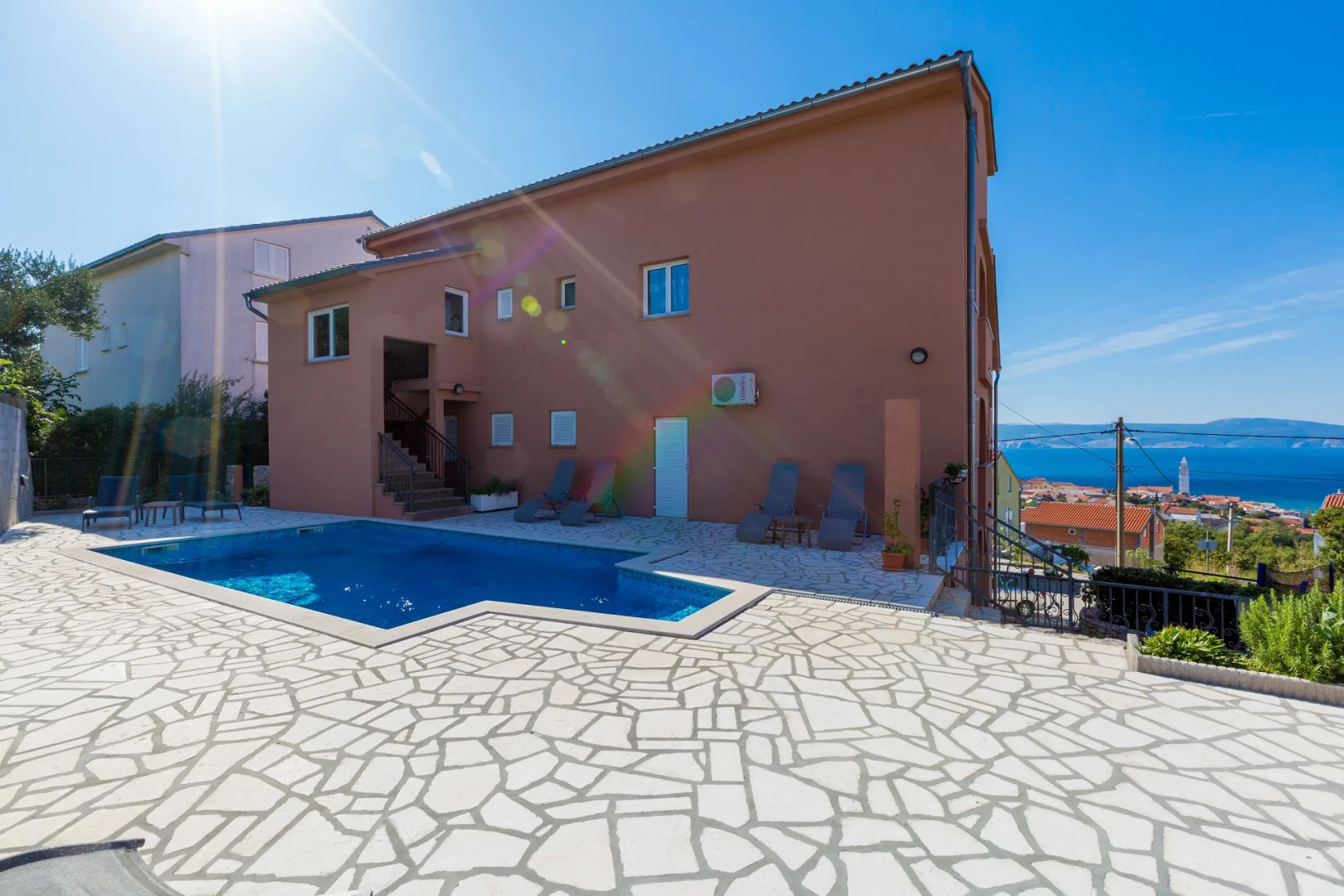 Apartment Tomica - open pool: A4 dvoetažni Novi Vinodolski, Riviera Crikvenica