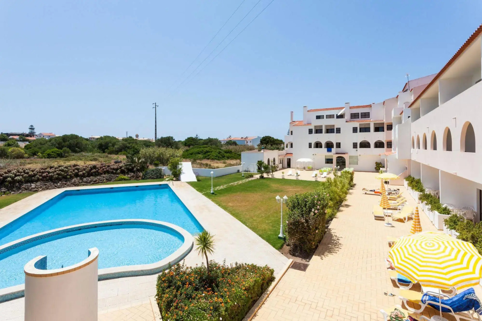 Don Tenorio Aparthotel