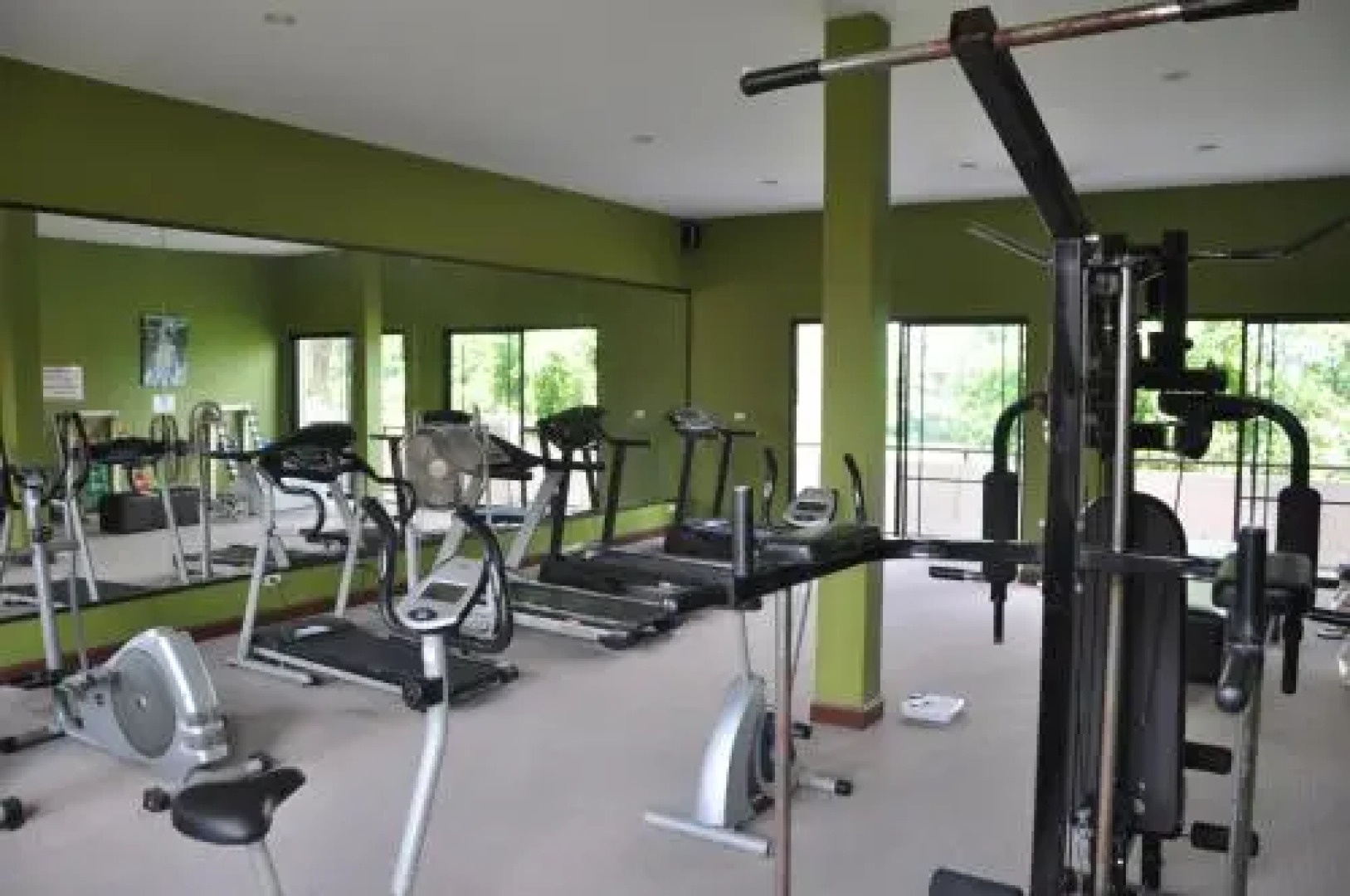 CheZleZkriZ : Simply Luxury Penthouse