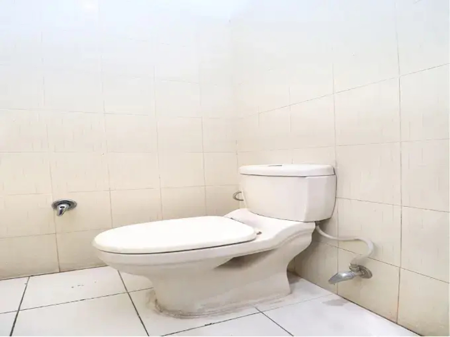 Oyo 30127 Hotel Sabina International