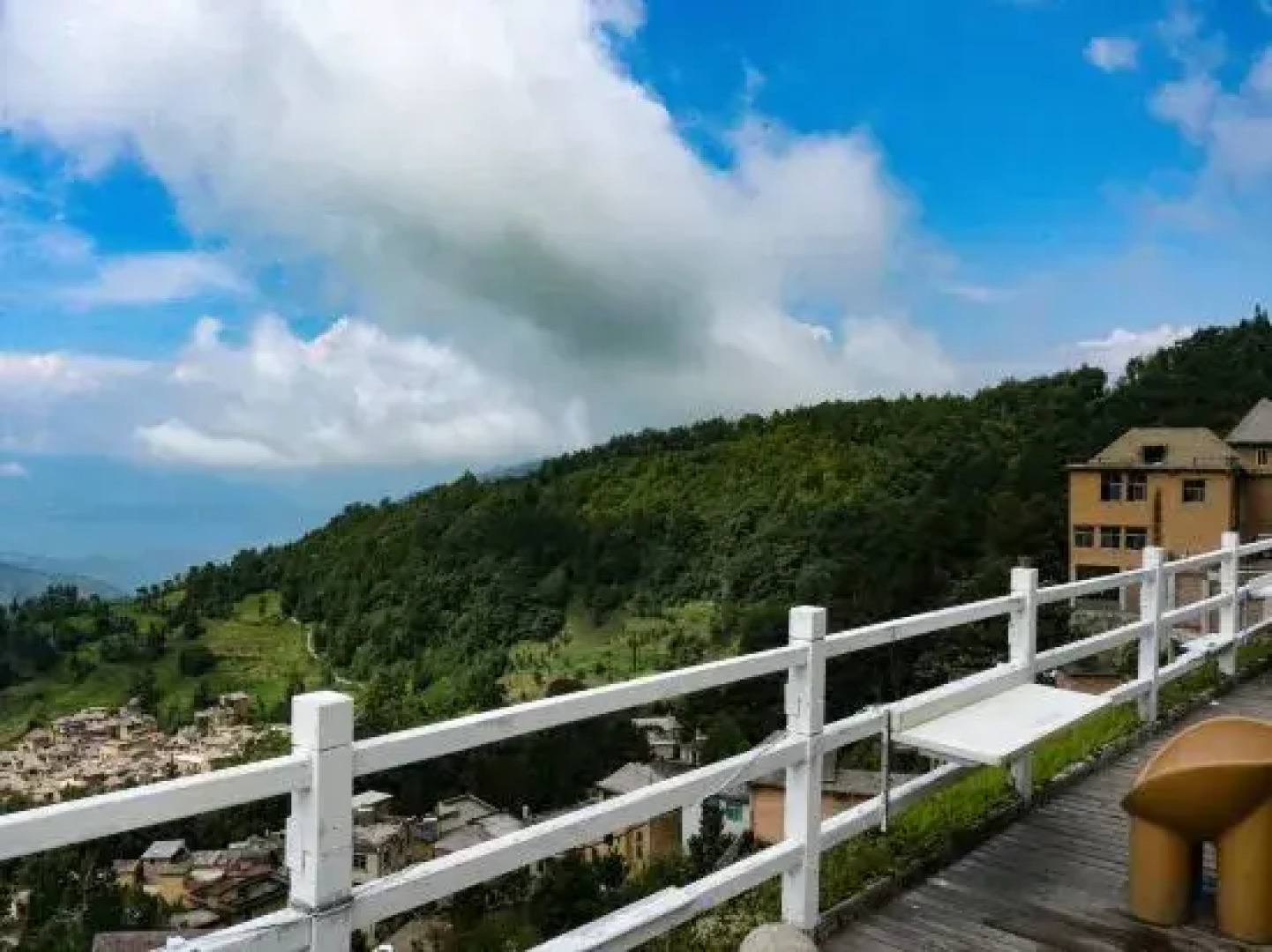 Duoyishu Yunshang Courtyard Inn
