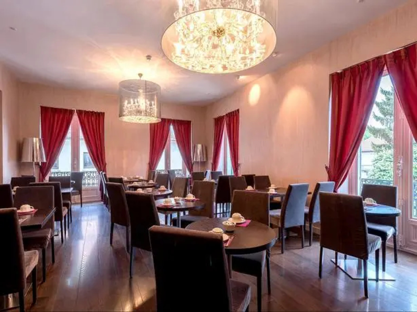 Logis Grand Hôtel Des Bains