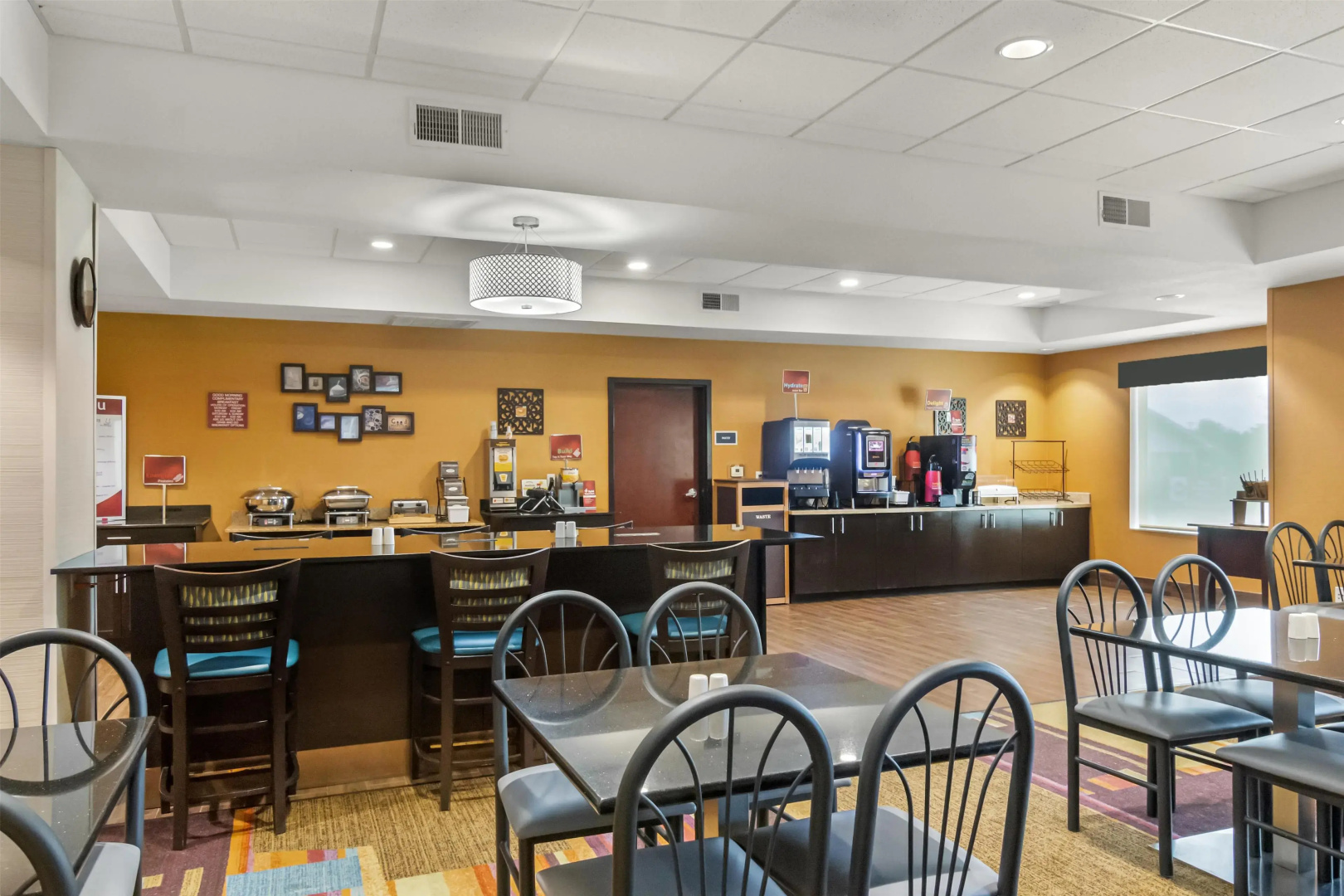 Best Western Plus Hiawatha Hotel