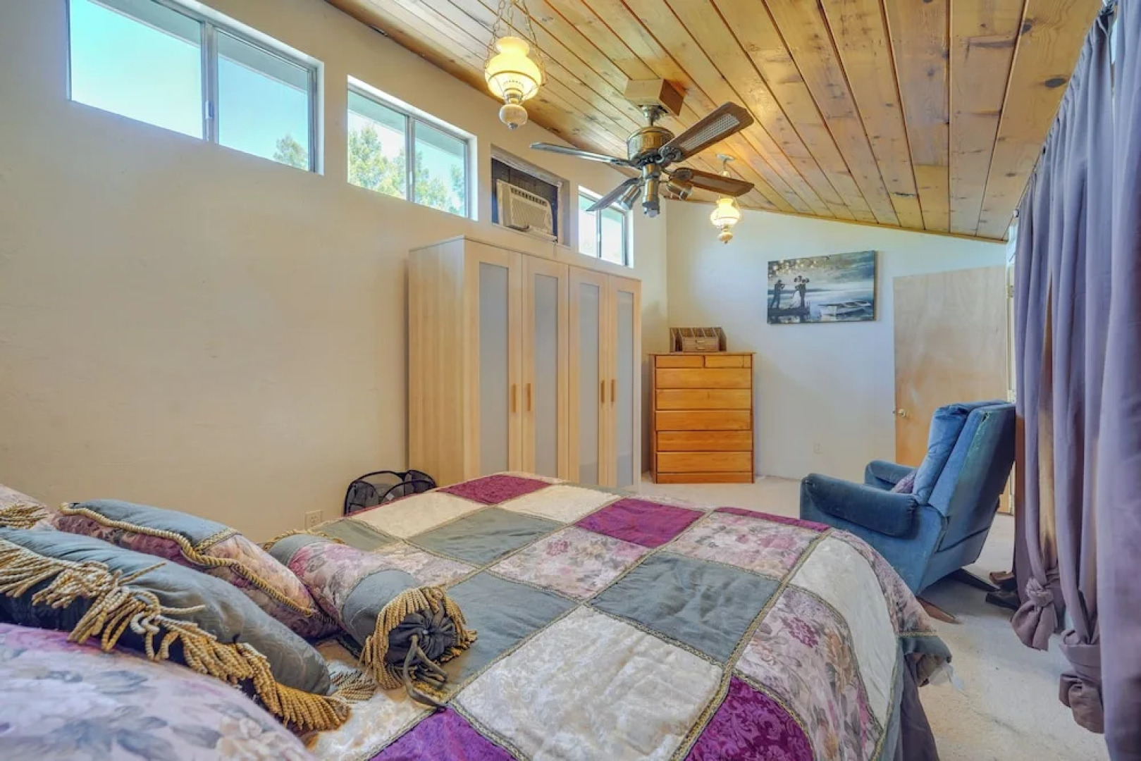 Auburn Cottage w/ Patios & Garden - 3 Mi to Town!